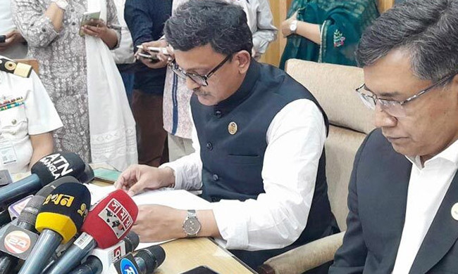 জিম্মি নাবিকদের সুস্থাবস্থায় ফেরাতে বদ্ধপরিকর সরকার: নৌপ্রতিমন্ত্রী